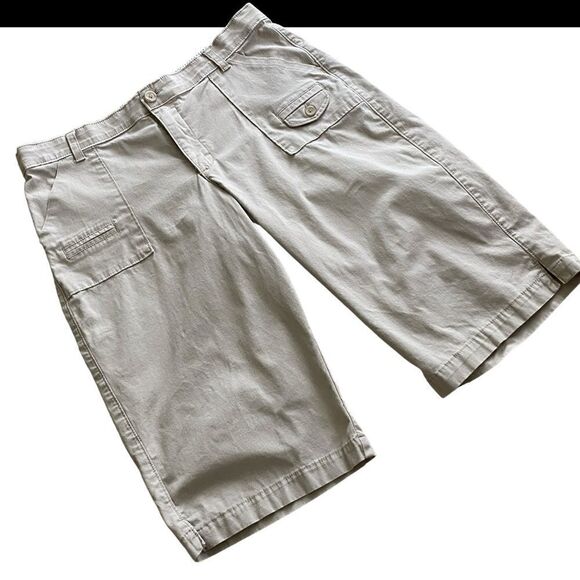Women's Lee Comfort Stretch Waistband Khaki Bermuda Shorts Size 14P - Picture 1 of 9